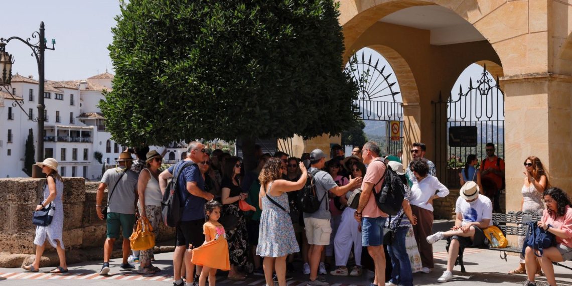 İspanya’da sıcak hava dalgası: 44 dereceyi gördüler