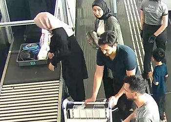 İstanbul Havalimanı’na ailesini uğurlamaya geldi, yakalandı