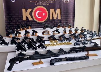 İstanbul merkezli kaçak silah operasyonu: 28 gözaltı