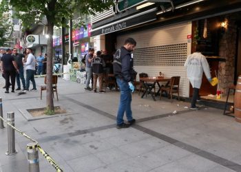 İstanbul’da kafeye silahlı taarruz: Yaralılar var