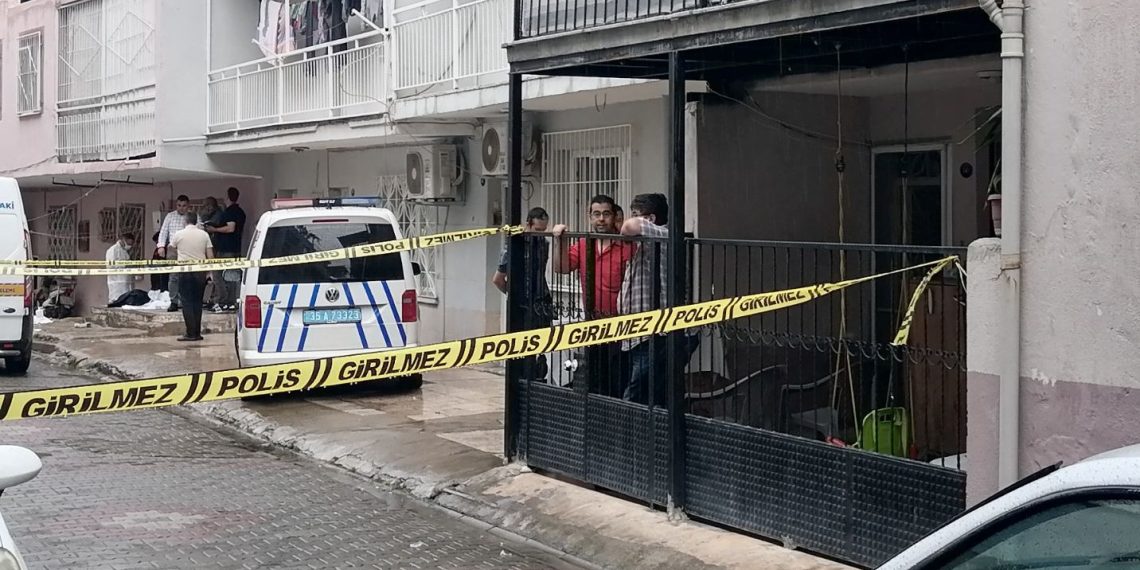 İzmir’deki bir konutta 4 kişinin cansız vücudu bulundu