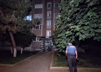 İzmit’te feci olay | Tartıştığı kız arkadaşını başından vurup intihar etti