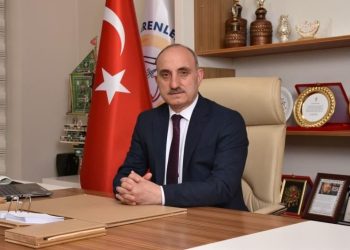 Kalp krizi geçiren belediye lideri hayatını kaybetti