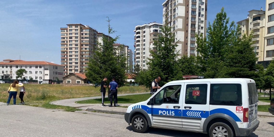 Kayseri’de şakalaştığı okul arkadaşını çakı ile yaraladı