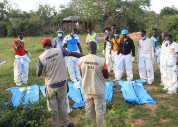 Kenya’da yemeyi reddeden açlık tarikatı üyeleri mahpusa atıldı