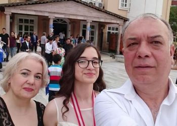 Kızının mezuniyeti sonrası kalp krizi geçiren baba kurtarılamadı