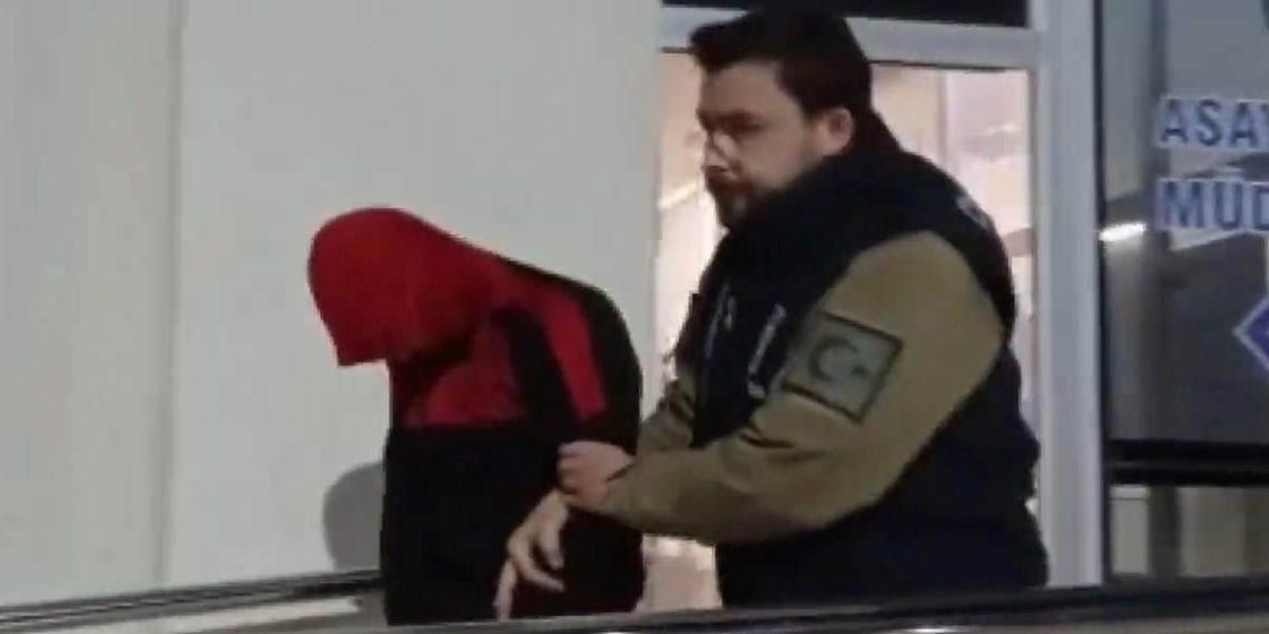 Konya’da boyadıkları daireleri kiralık diye ilana verip kapora aldılar