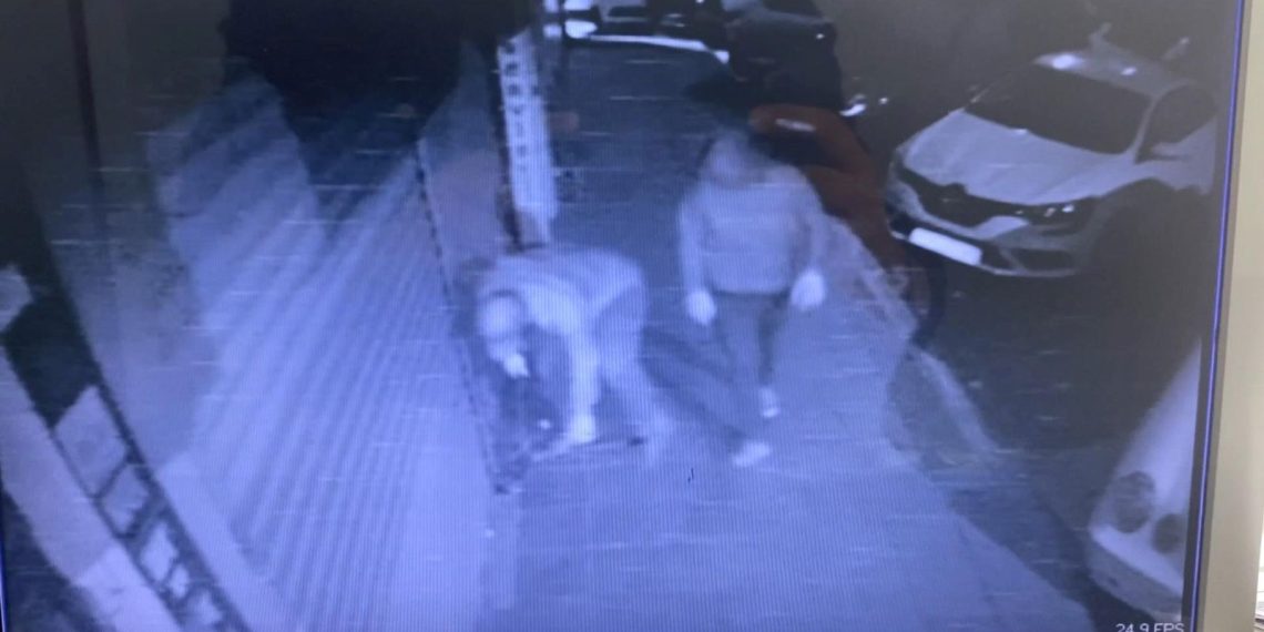 Kuyumcuda demir kesme makaslı hırsızlık teşebbüsü