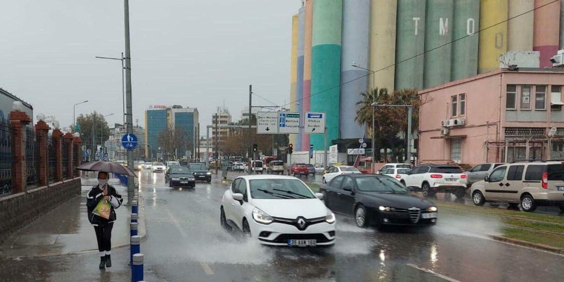 Meteoroloji’den İzmir için sağanak uyarısı