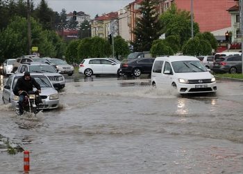 Meteoroloji’den kuvvetli sağanak uyarısı