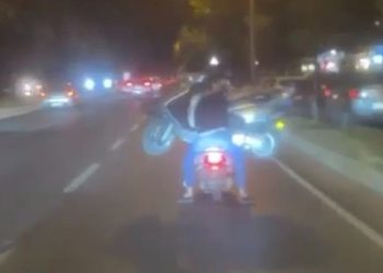 Motosiklet üstünde motosiklet taşıdılar