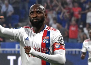 Moussa Dembele kimdir? Galatasaray ile ismi anılan Moussa Dembele kaç yaşında, hangi mevkiide oynuyor?