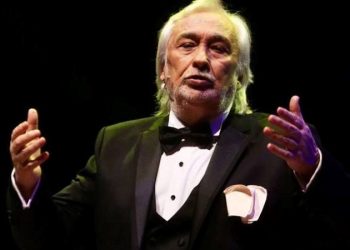 Müjdat Gezen’in tiyatro binası 65 milyon liraya satılığa çıkarıldı