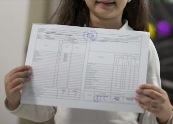 Okullarda yarın “karne zili” çalacak