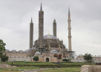 Onarımdaki Selimiye Mescidi’nde ana kubbe çalışmaları bitti