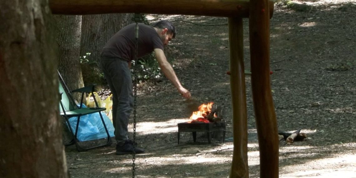 Ormana giriş yasaklandı, vatandaşlar mangal yaktı