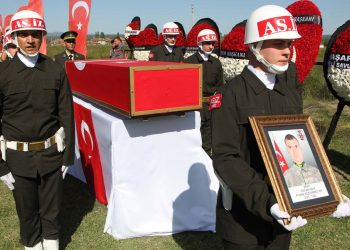 Pençe-Kilit şehidine veda