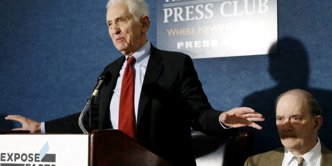 Pentagon dokümanlarını sızdıran Daniel Ellsberg hayatını kaybetti