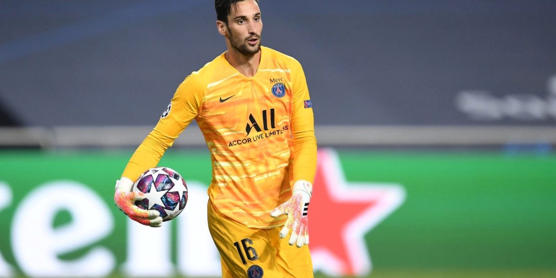 PSG’li kaleci Sergio Rico komadan çıktı