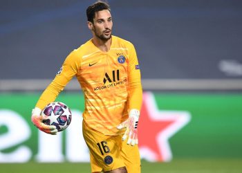 PSG’li kaleci Sergio Rico komadan çıktı