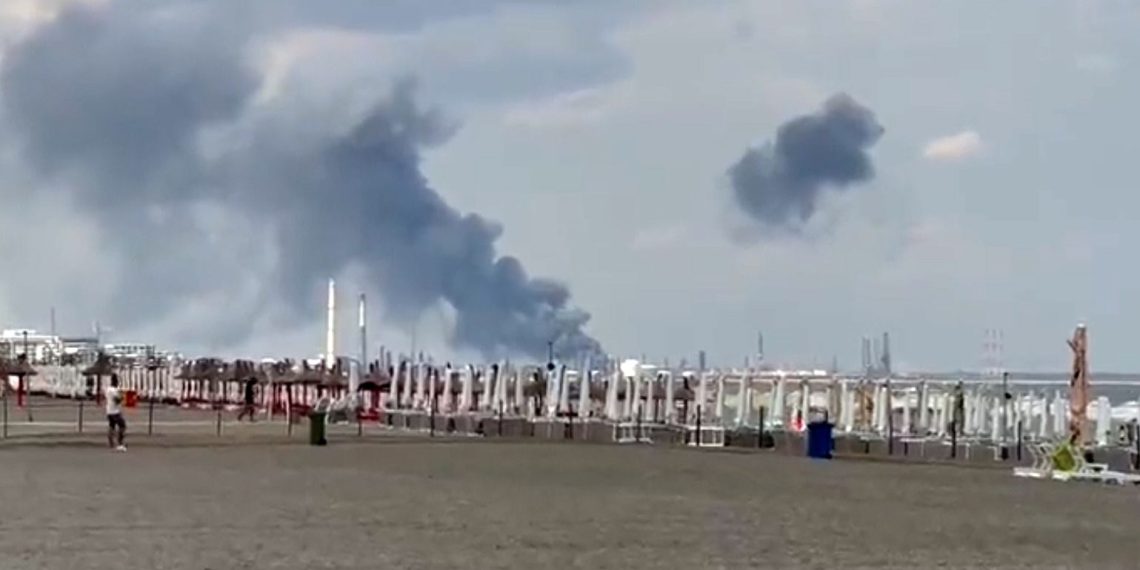 Romanya’da petrol rafinerisinde patlama