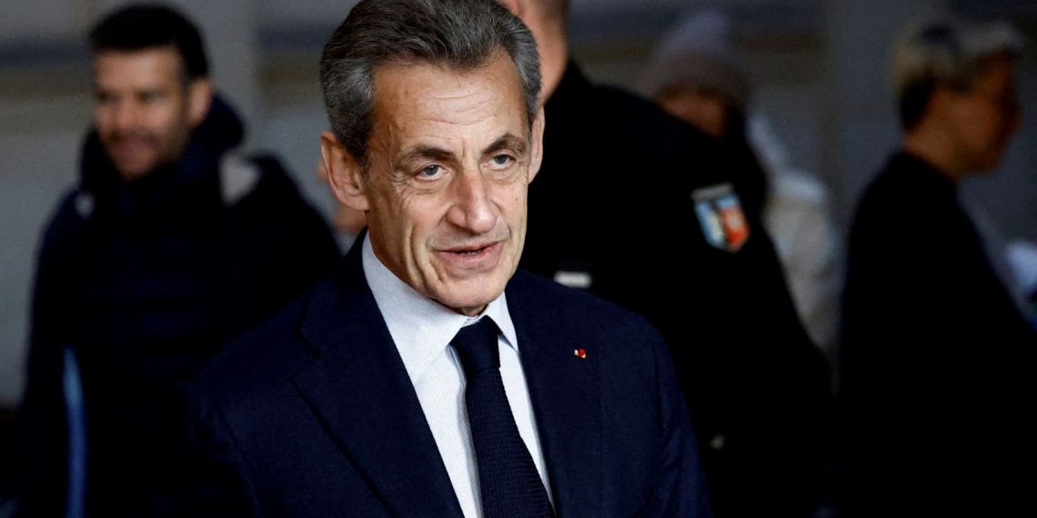Rüşvetle yargılanan eski Fransa Cumhurbaşkanı Sarkozy’nin konutu arandı