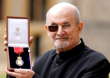 Salman Rüşdi’ye Almanya’dan ödül