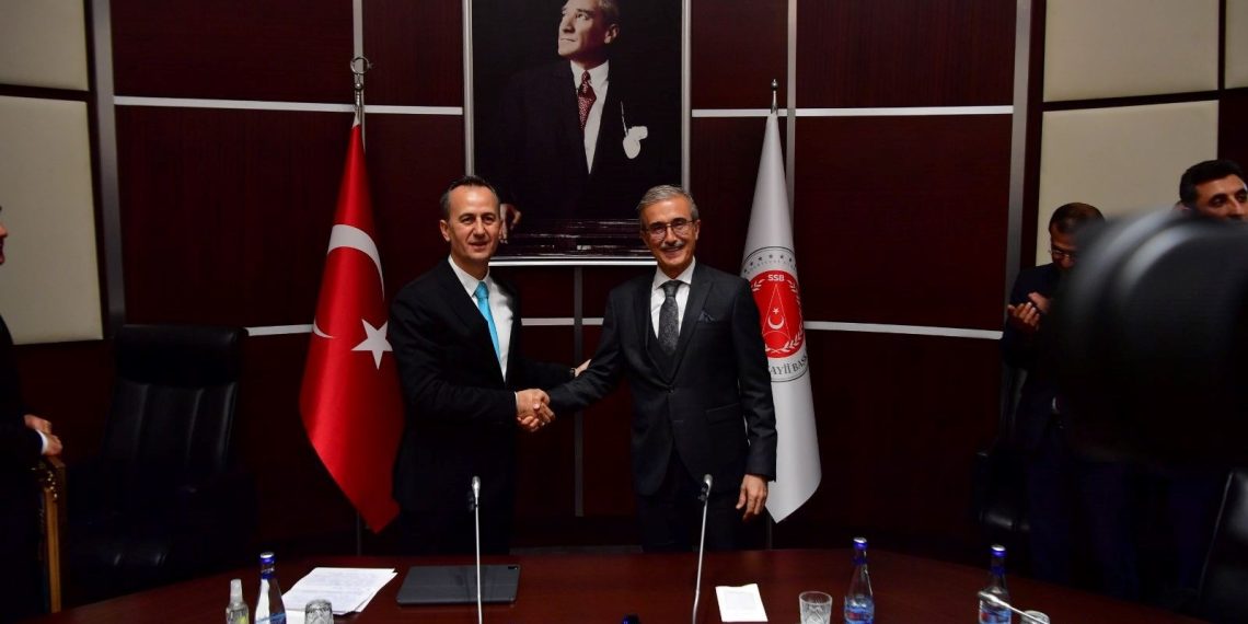 Savunma Sanayii Başkanlığı’nda periyot teslim merasimi