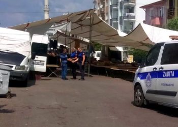 Semt pazarında demir çubuklu cinayet | Para istedi, vermeyince öldürdü