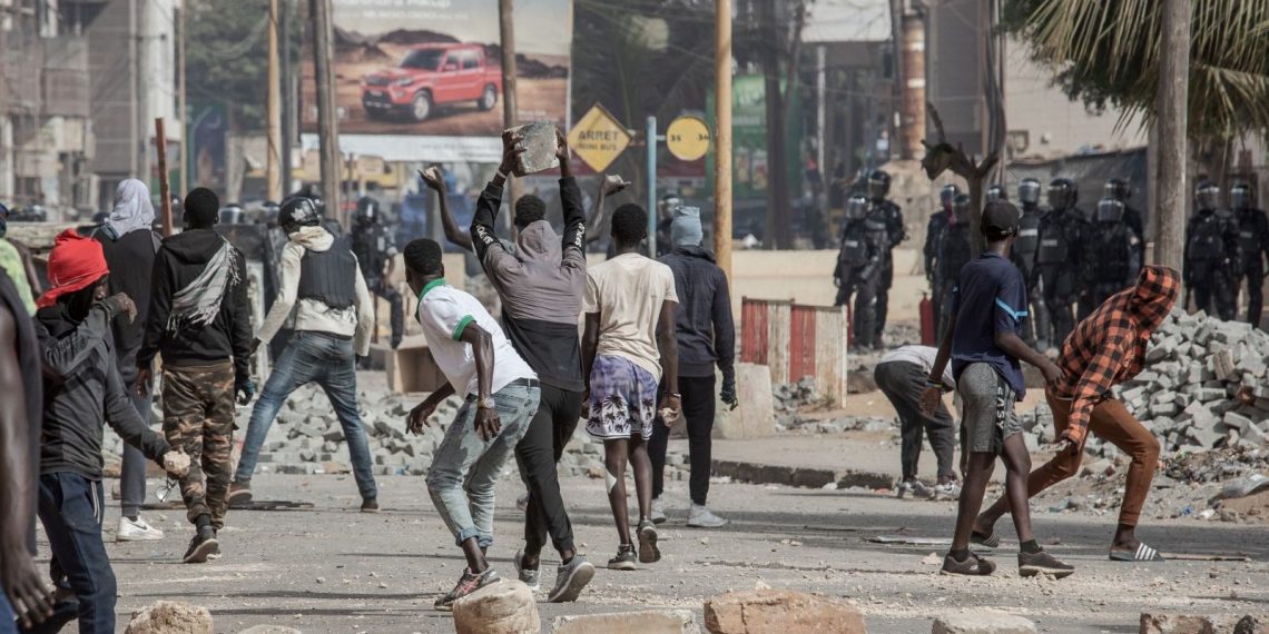 Senegal’deki protestolarda yaklaşık 500 kişi gözaltına alındı
