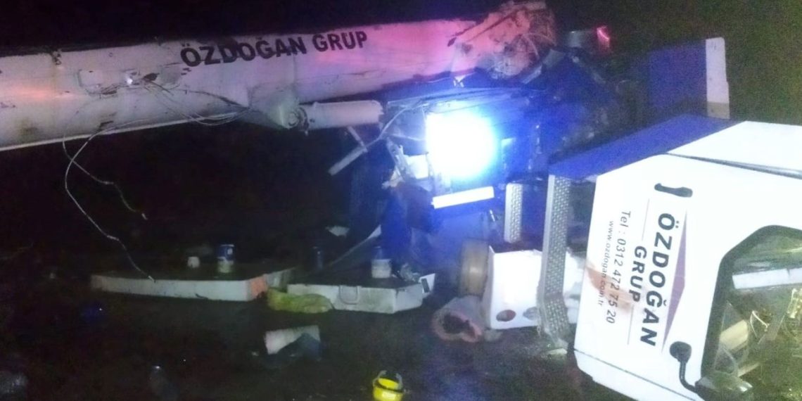 Sivas’ta denetimden çıkan vinç devrildi: 1 meyyit, 1 yaralı