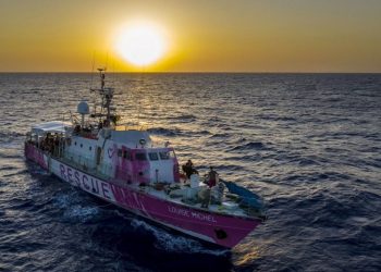 SON DAKİKA HABERİ: Yunanistan açıklarında göçmen gemisi battı: 17 meyyit