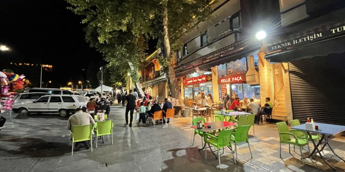 SON DAKİKA: Kahramanmaraş’ta tıpkı ilçede iki zelzele | Son sarsıntılar