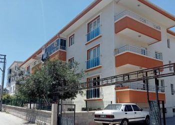 Tartıştığı annesini öldürdü: Katil evlat konuta bayan kılığında girmiş!