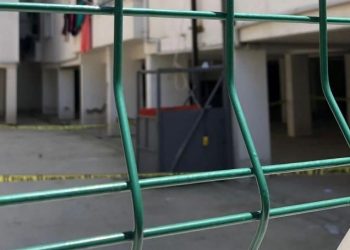 Taziye konutunda vahim kaza | Asansörün halatı koptu: 2 meyyit, 2 yaralı