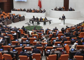 TBMM’nin çalışma müddeti uzatıldı