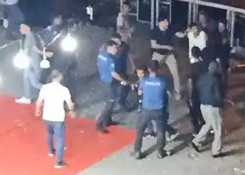 Tekirdağ’da ortalık karıştı: Düğünü durdurmaya gelen gruplara baltalı akın