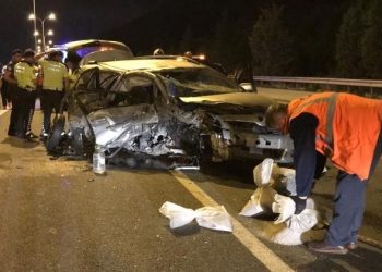 TEM’de kaza: Tıpkı arabadan 8 yaralı çıktı