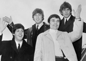 The Beatles’ın hiç yayınlanmamış 275 fotoğrafı Paul McCartney’in yeni kitabında yer aldı