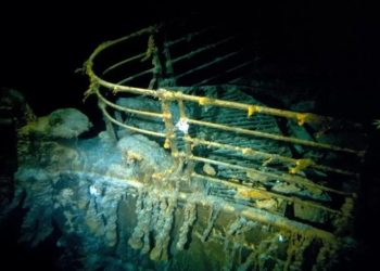 Titaniğin laneti! Batığa inen turistik denizaltı kayıp