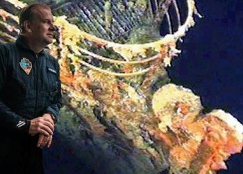 Titanik’e turist taşıyan denizaltı kayboldu: Ünlü İngiliz milyarder de içinde