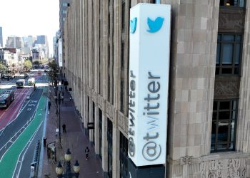 Twitter, ofisinden ödenmemiş kira nedeniyle çıkarılıyor