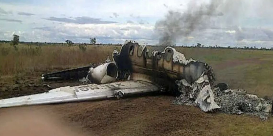 Venezuela hava alanına giren uçağı düşürdü