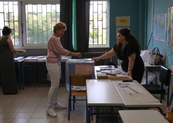 Yunanistan’da iktidardaki Yeni Demokrasi Partisi önde