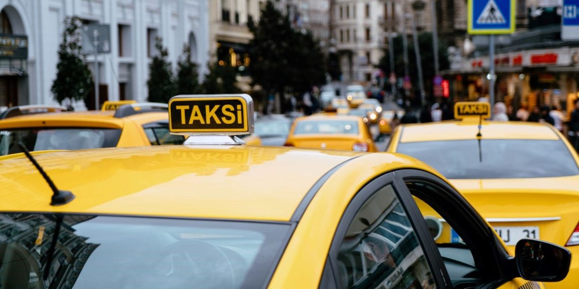 7 ayda 44 bin taksi şikayeti | İstanbul’daki taksilerin yol ve yolcu seçmesi şikayet konusu