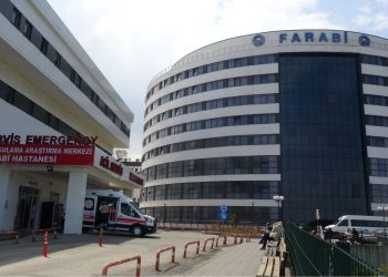 9 yaşındaki çocuğa yorgun mermi isabet etti