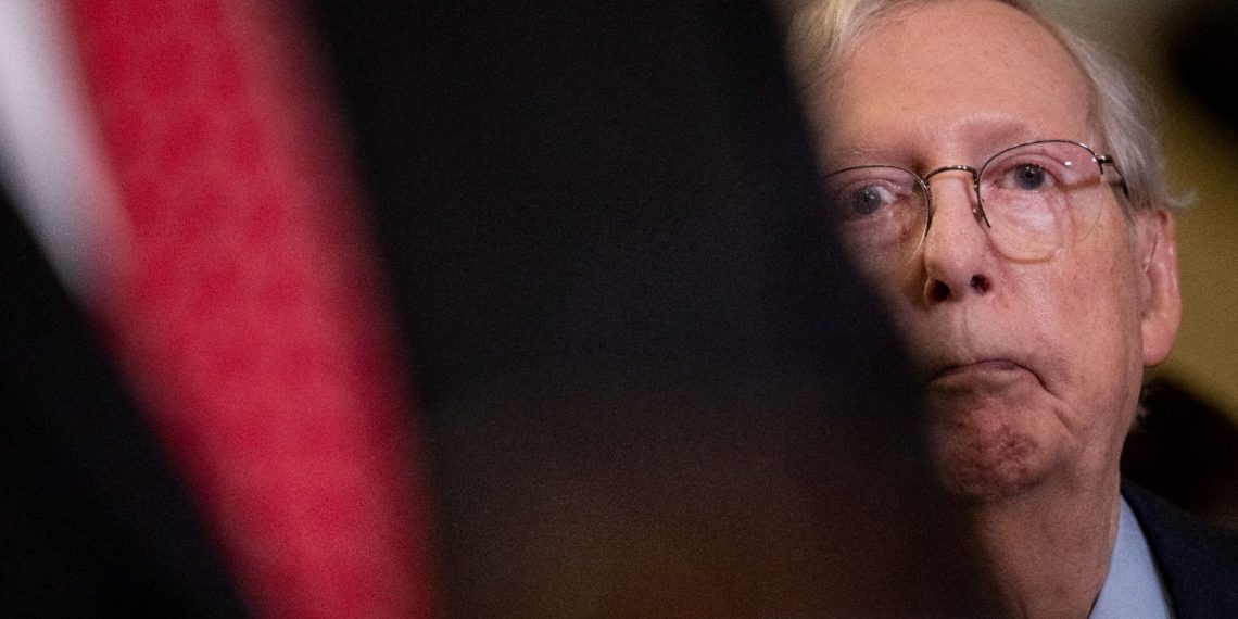 ABD’li 81 yaşındaki Senatör konuşurken 20 saniye donakaldı