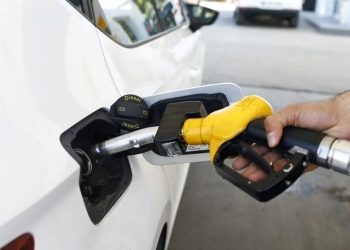 Akaryakıt ve motorin satışları arttı