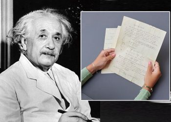 Albert Einstein’ın denklemlerini içeren sayfalar rekor fiyata satıldı