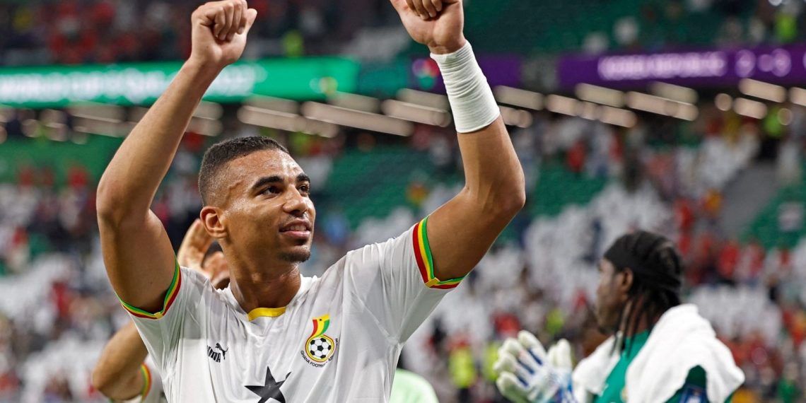 Alexander Djiku kimdir? Fenerbahçe gündeminde yer alan Alexander Djiku kaç yaşında, hangi mevkide oynuyor?